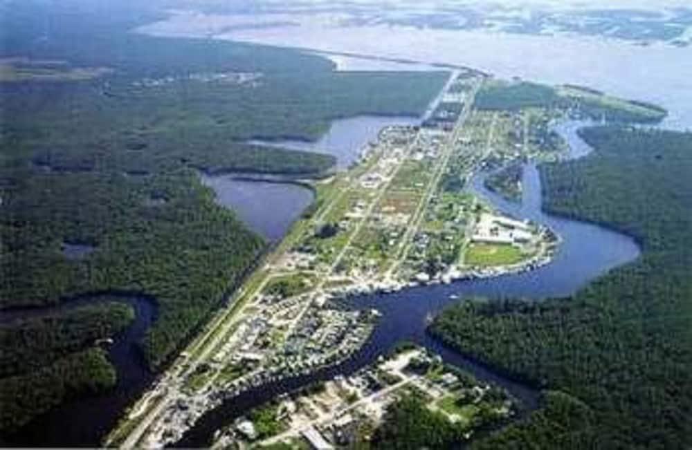 River Wilderness Waterfront Cabins Everglades City Exteriér fotografie